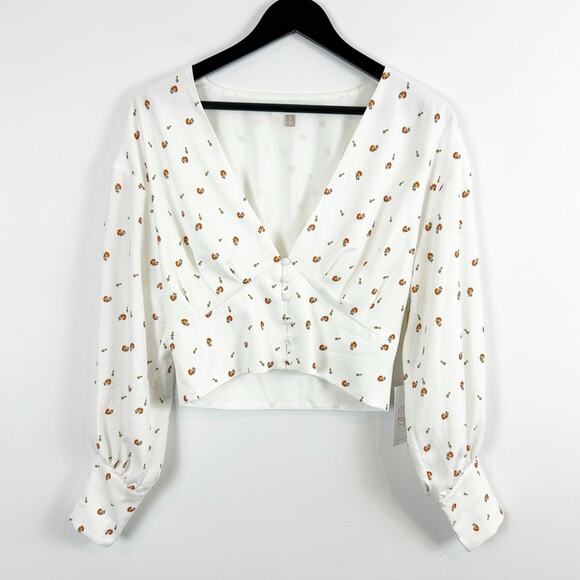 Backyard Roses Alex Top Size Small NWT - Picture 2 of 7